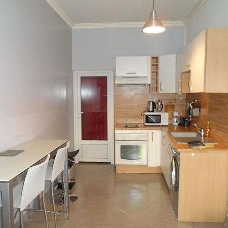 Appartement 2 Pieces Centre Ville Салон дьо Прованс Екстериор снимка